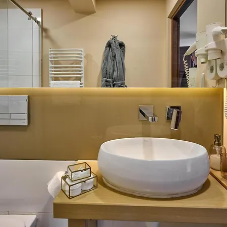 Guest house Forest Hill Shale