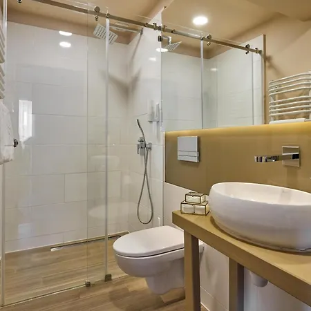 Forest Hill Shale 3*