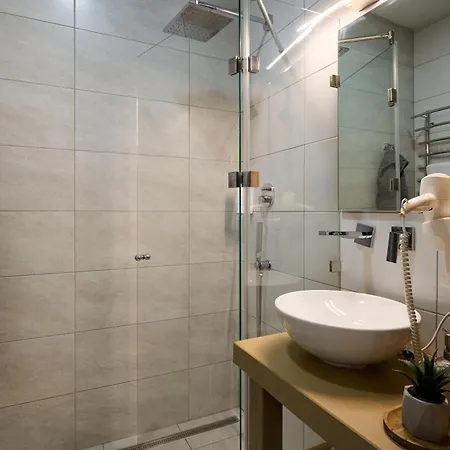 Guest house Forest Hill Shale Yablunytsya